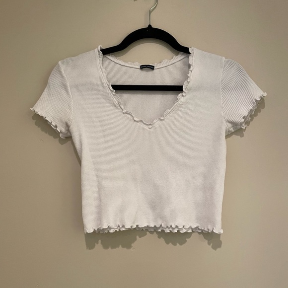 ruffle brandy melville top! - Picture 1 of 3